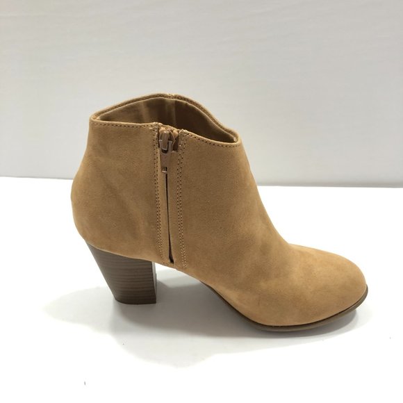 Old Navy tan suede ankle high bootie block heel Side zip Woman's size 9 - Picture 4 of 11